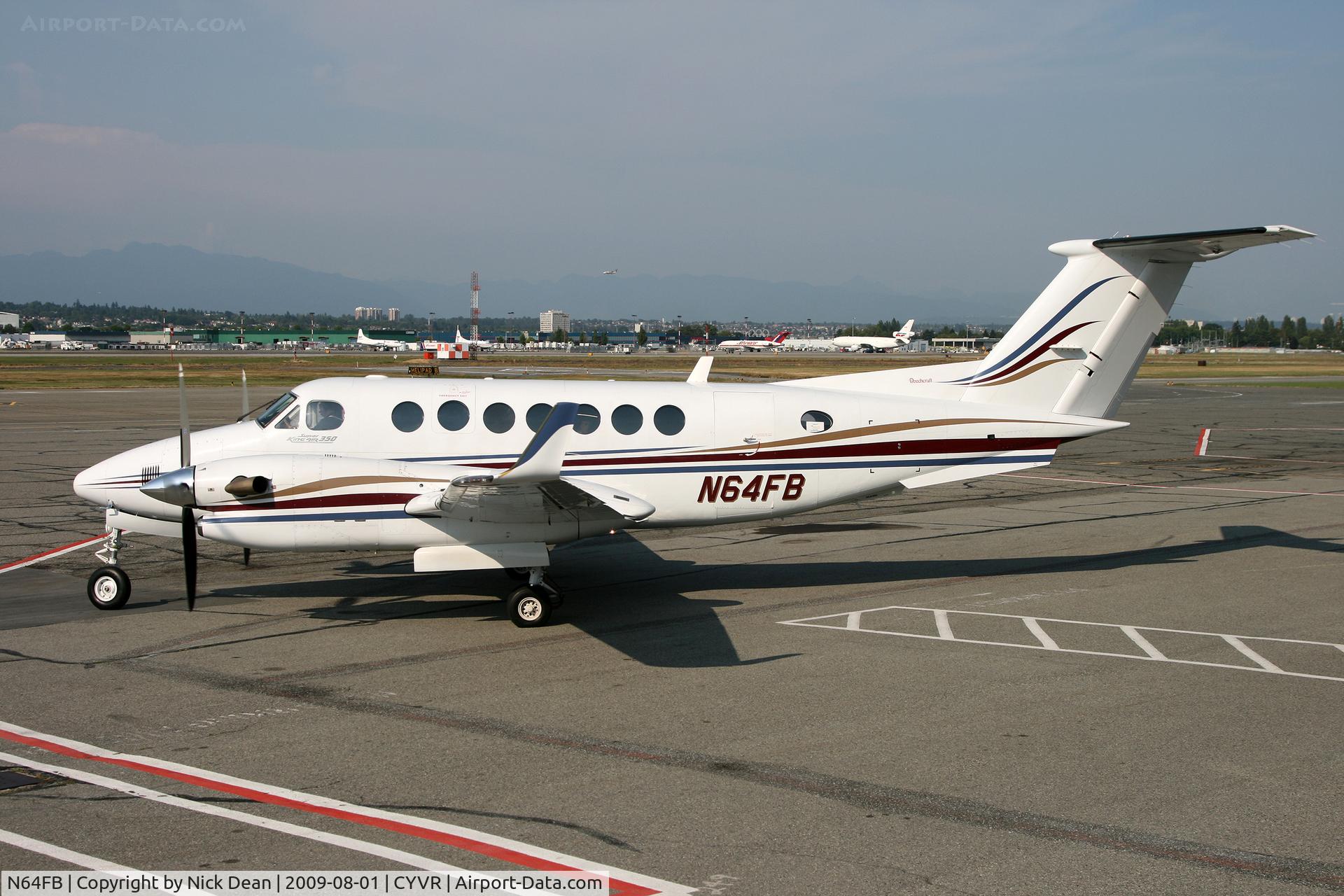N64FB, 2000 Raytheon Aircraft Company B300 C/N FL-308, CYVR