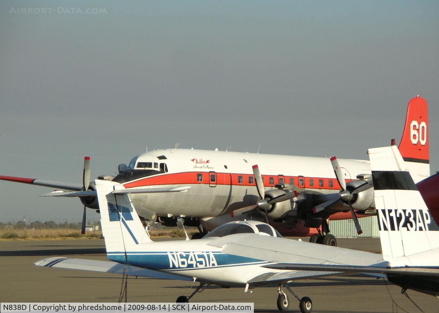 N838D, 1958 Douglas DC-7B C/N 45347, Refueling, working the Altamont, Ca. fire