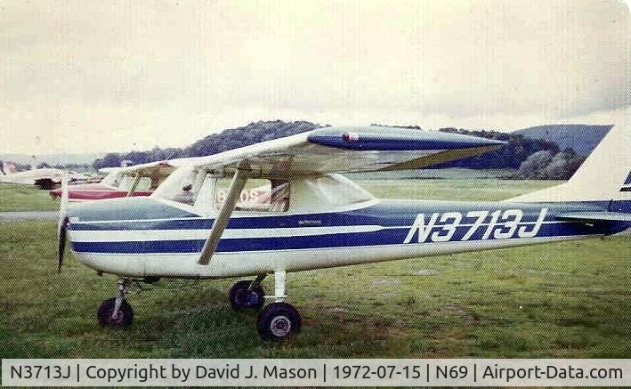 N3713J, Cessna 150G C/N 15065013, C150 N3713J at Stormville Airport, NY July 1972