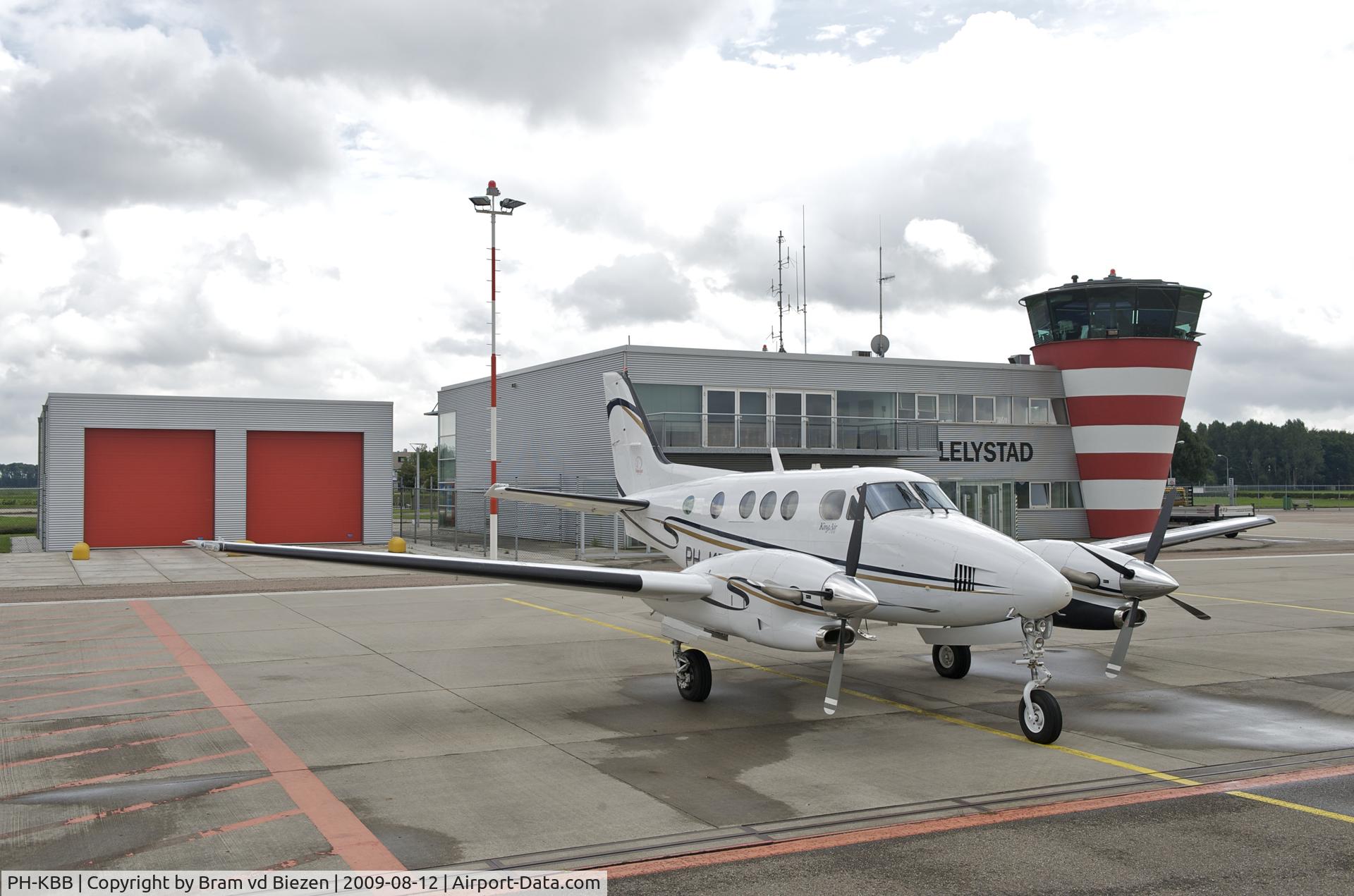 PH-KBB, 2005 Beech C90B King Air C/N LJ-1718, PH-KBB @ EHLE