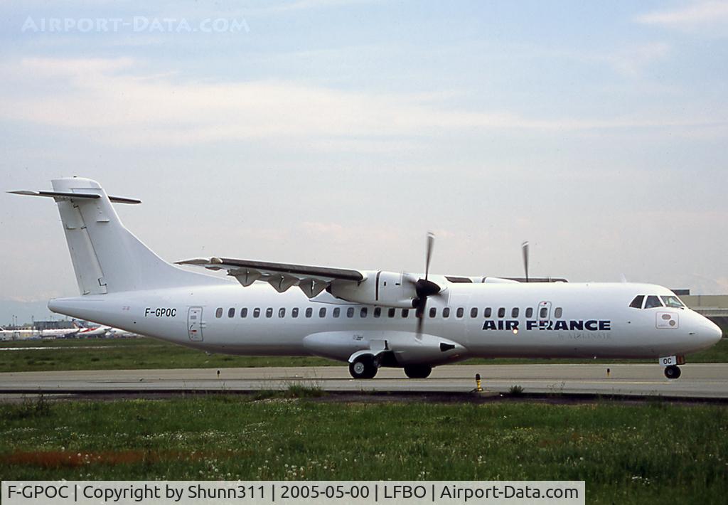 F-GPOC, 1992 ATR 72-202 C/N 311, Lining up rwy 14L for departure...