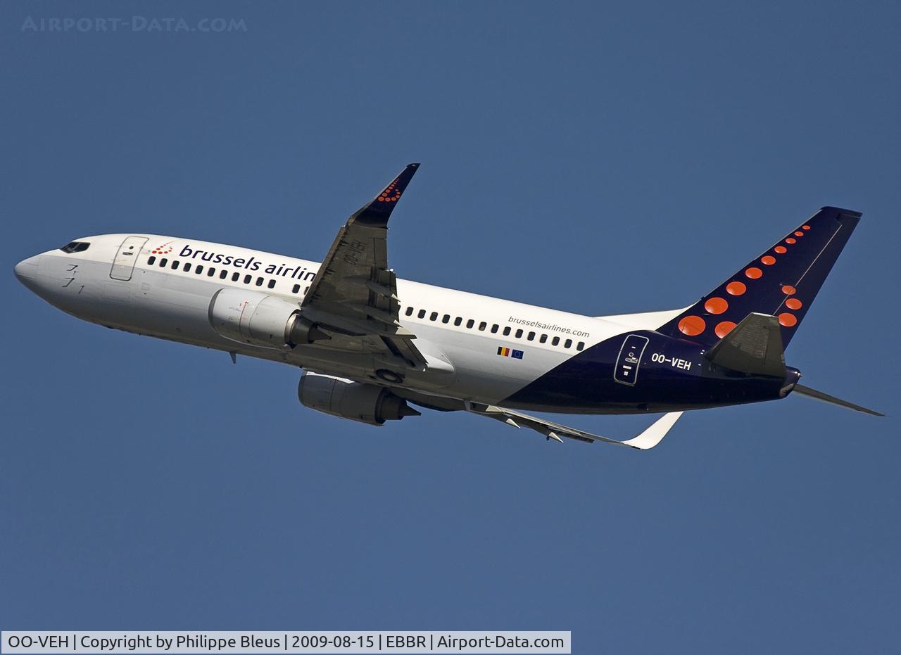 OO-VEH, 1998 Boeing 737-36N C/N 28571, Good old -VEH, retrofitted with winglets, for another ride out off rwy 25R.