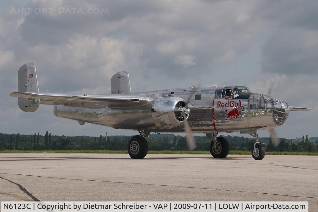 N6123C, 1945 North American B-25J-30-NC Mitchell Mitchell C/N 108-47647, red Bull B26