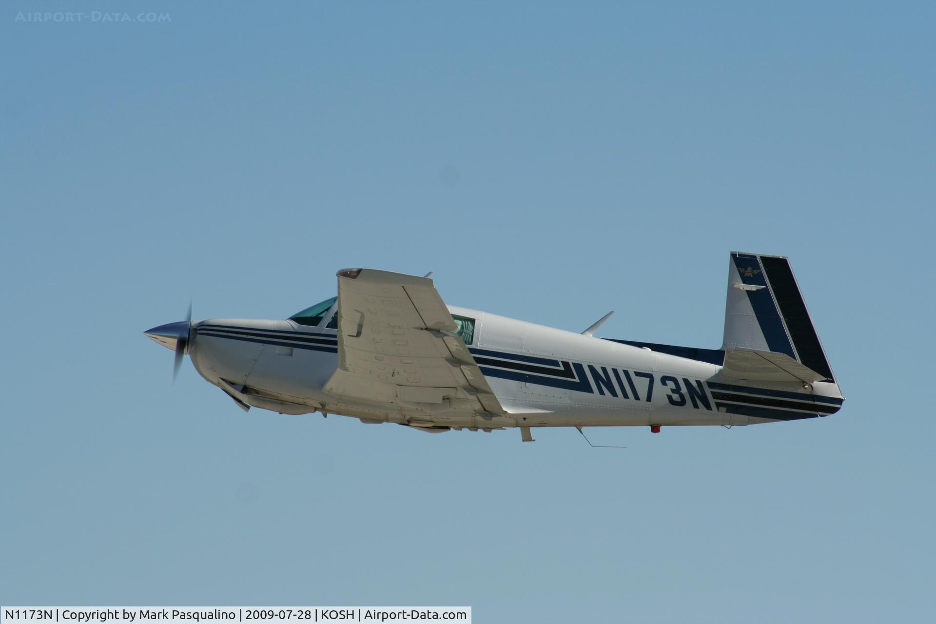 N1173N, 1982 Mooney M20J 201 C/N 24-1335, Mooney M20J