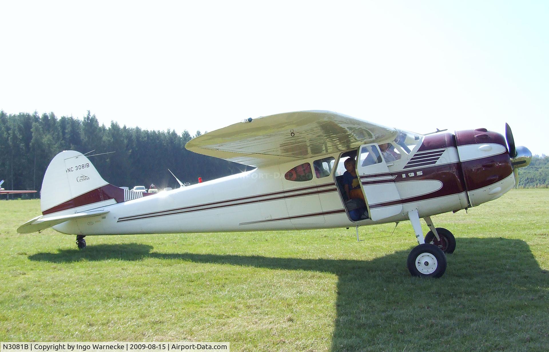 N3081B, 1952 Cessna 195B Businessliner C/N 7966, Cessna 195B at the Montabaur airshow 2009