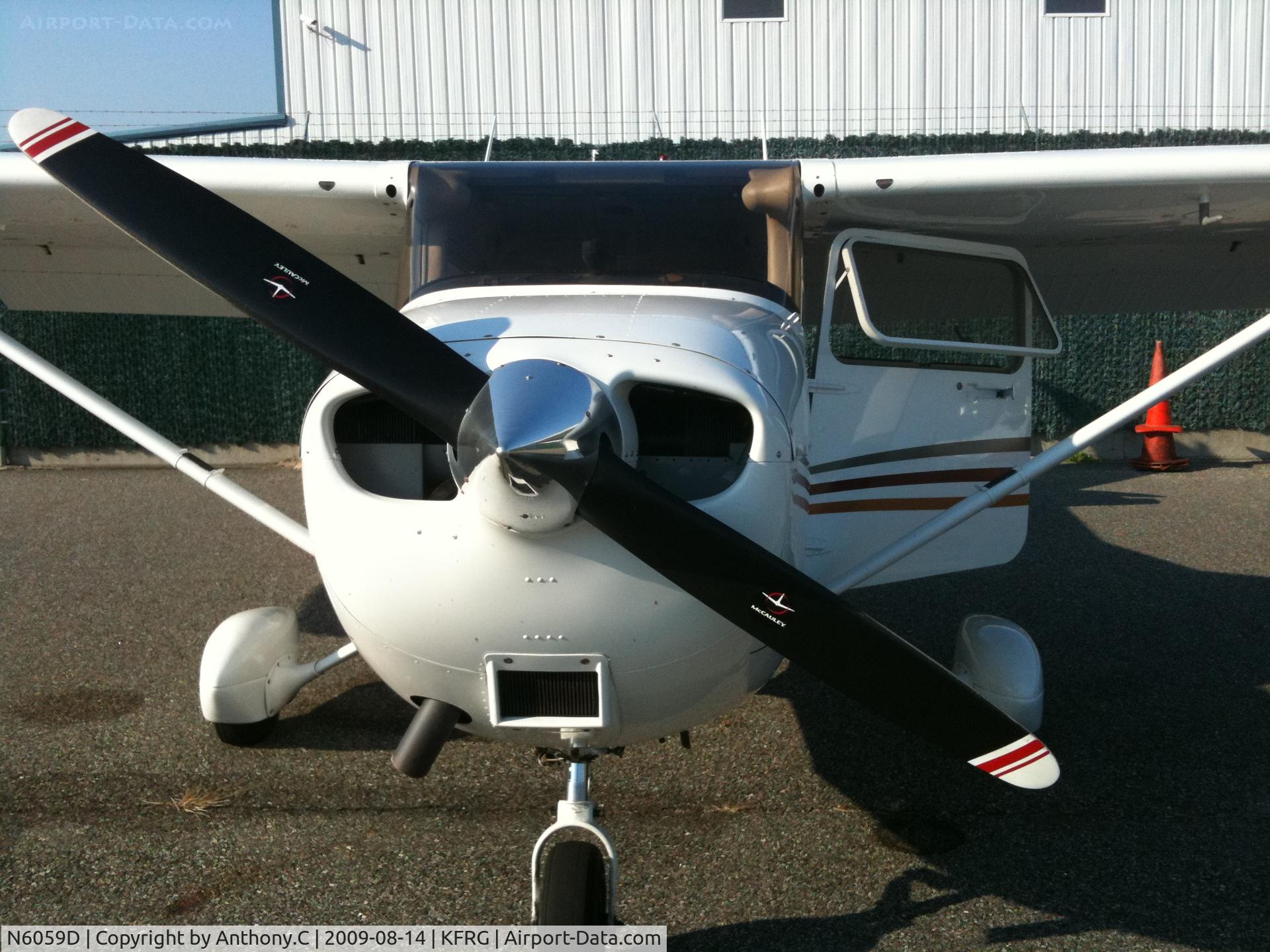 N6059D, 2006 Cessna 172S C/N 172S10275, Front View Of N6059D
