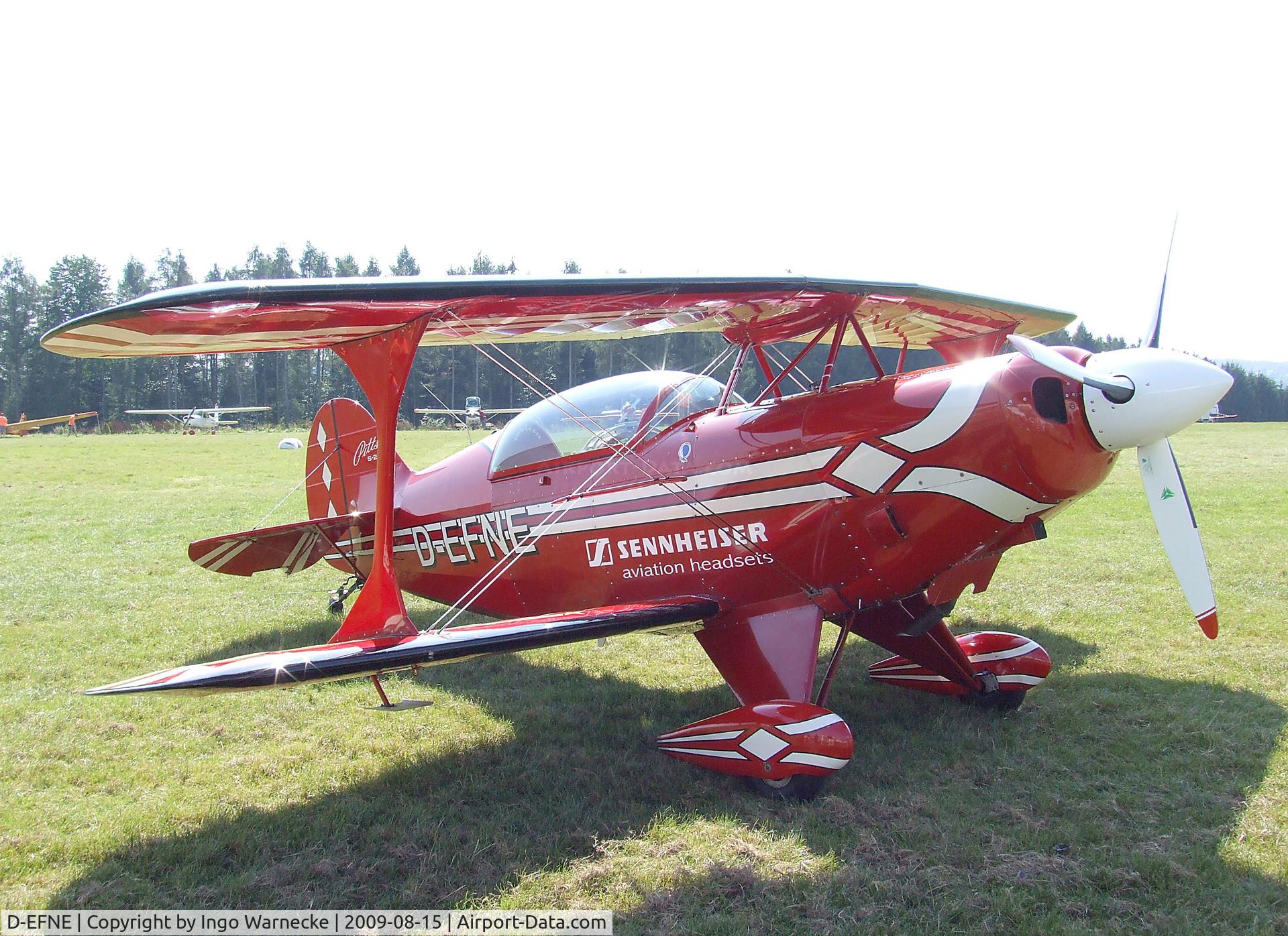 D-EFNE, Aerotek Pitts S-2B Special C/N 5024, Aerotek Pitts S-2B at the Montabaur airshow 2009