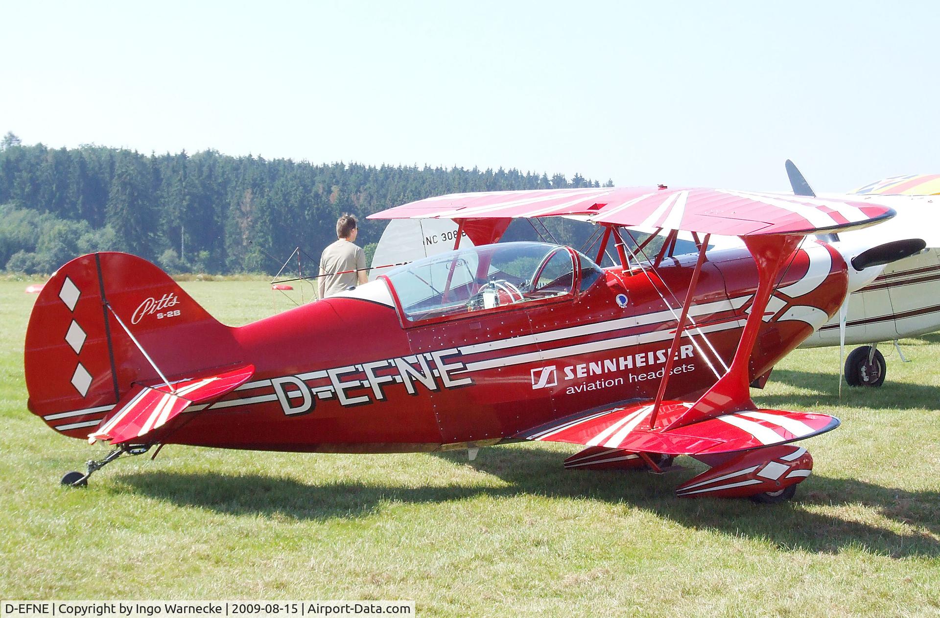 D-EFNE, Aerotek Pitts S-2B Special C/N 5024, Aerotek Pitts S-2B at the Montabaur airshow 2009