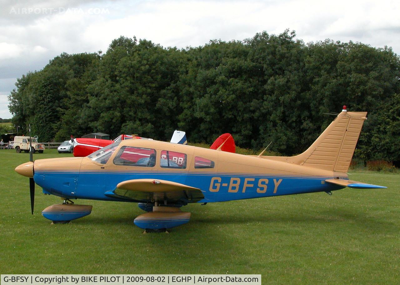 G-BFSY, 1977 Piper PA-28-181 Cherokee Archer II C/N 28-7890200, STRIKING LOOKING ARCHER II