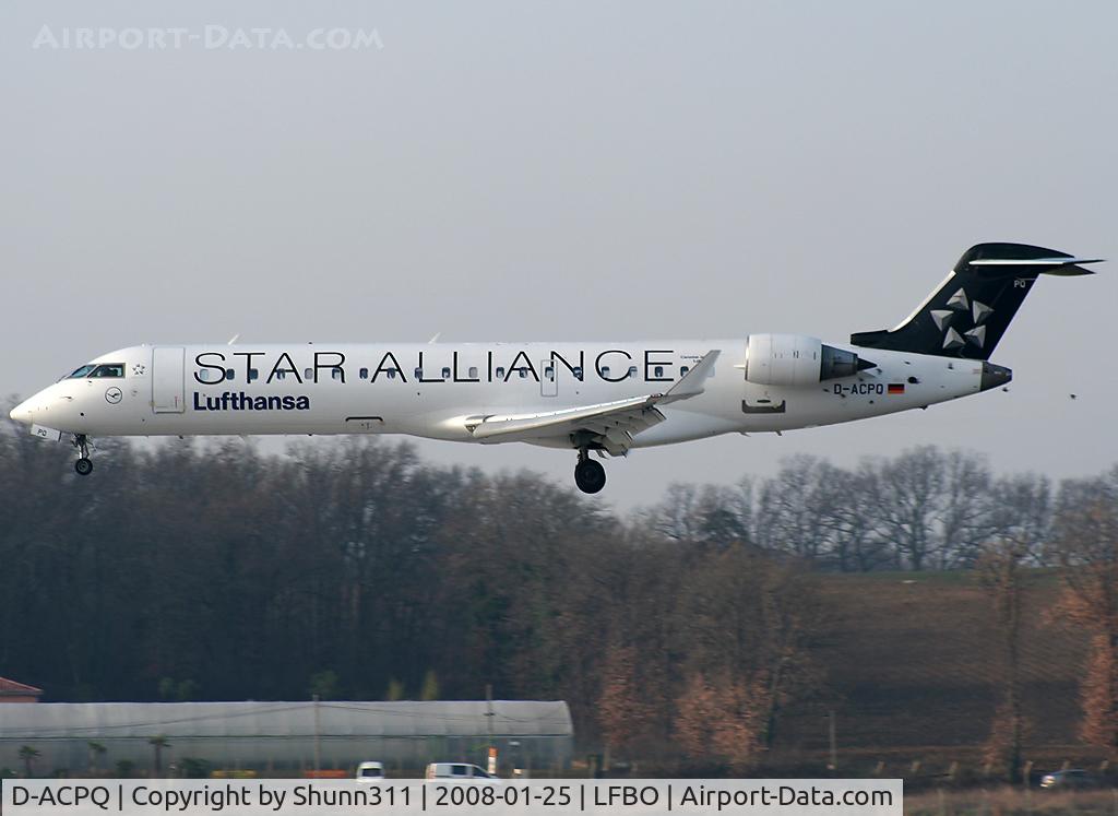 D-ACPQ, 2003 Canadair CRJ-700 (CL-600-2C10) Regional Jet C/N 10091, Landing rwy 14R in full new Star Alliance c/s