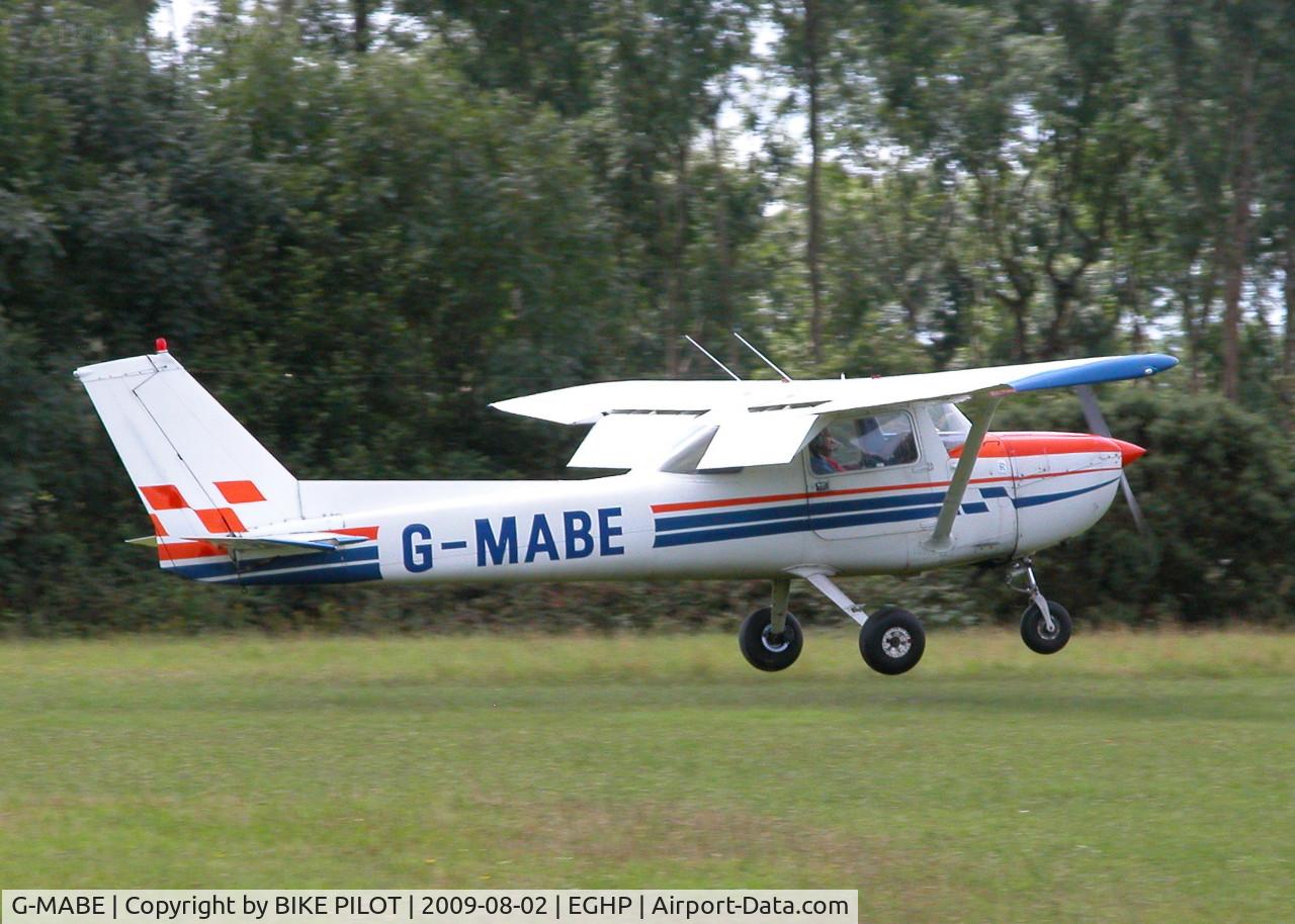 G-MABE, 1974 Reims F150L C/N 1119, RESIDENT F150 ABOUT TO TOUCH DOWN ON RWY 26