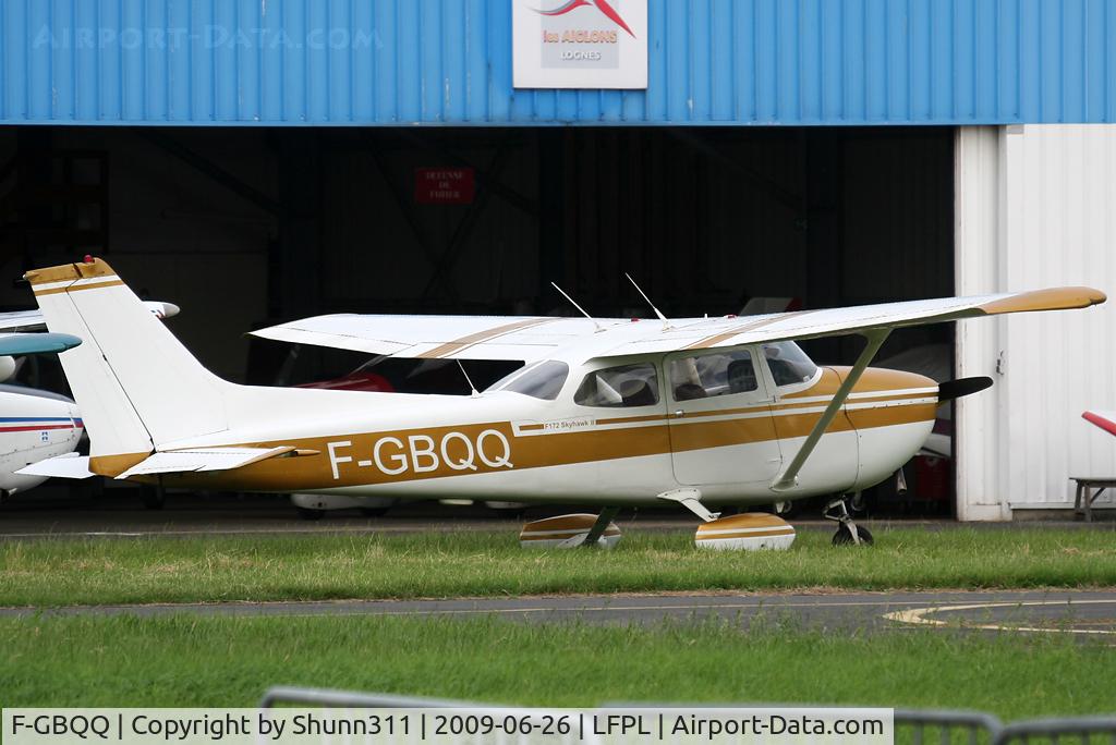 F-GBQQ, 1979 Reims F172N Skyhawk C/N 1848, Parked...