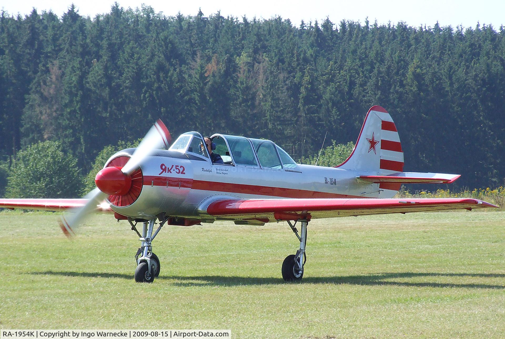RA-1954K, 1987 Yakovlev Yak-52 C/N 877714, Yakovlev Yak-52 at the Montabaur airshow 2009