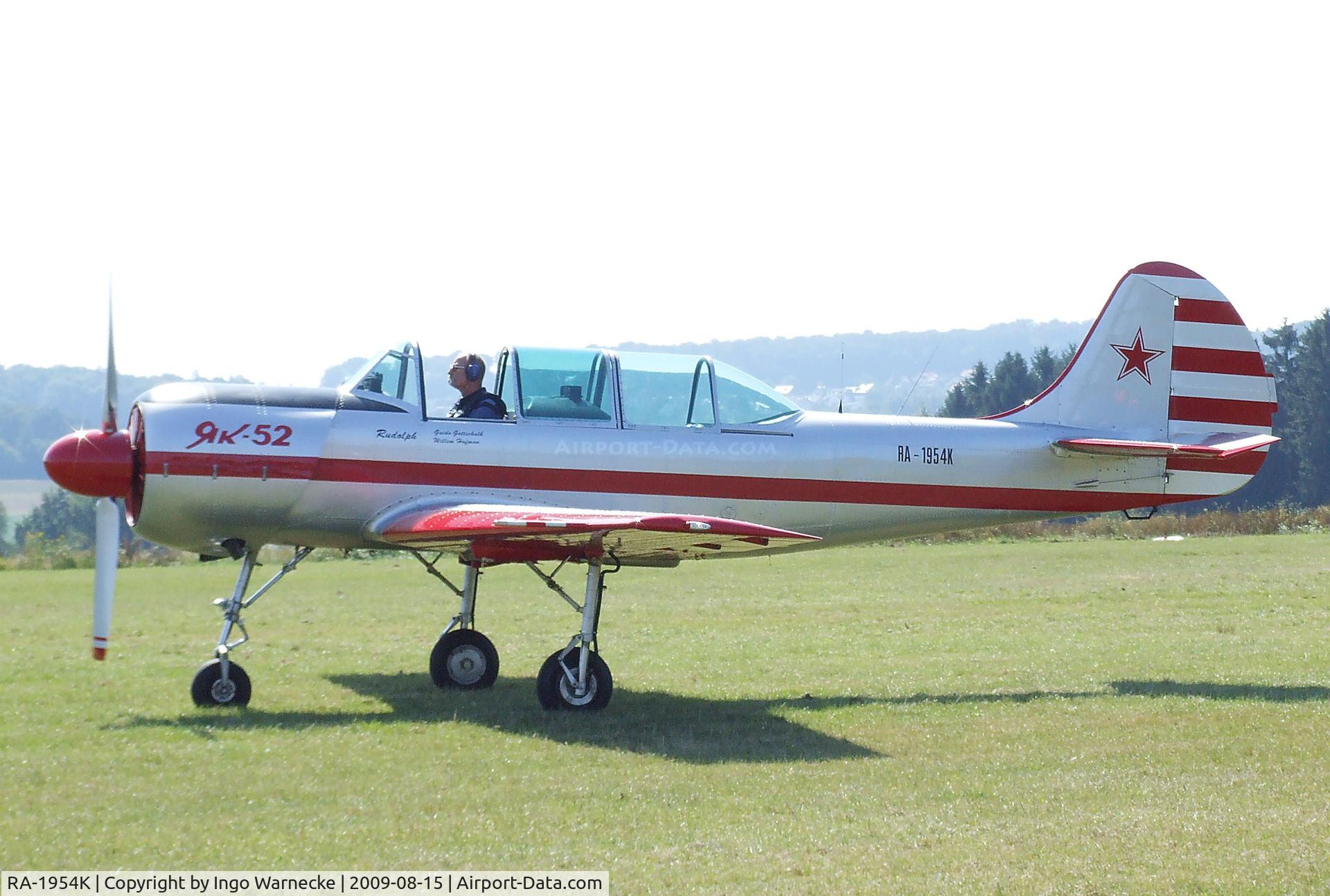 RA-1954K, 1987 Yakovlev Yak-52 C/N 877714, Yakovlev Yak-52 at the Montabaur airshow 2009