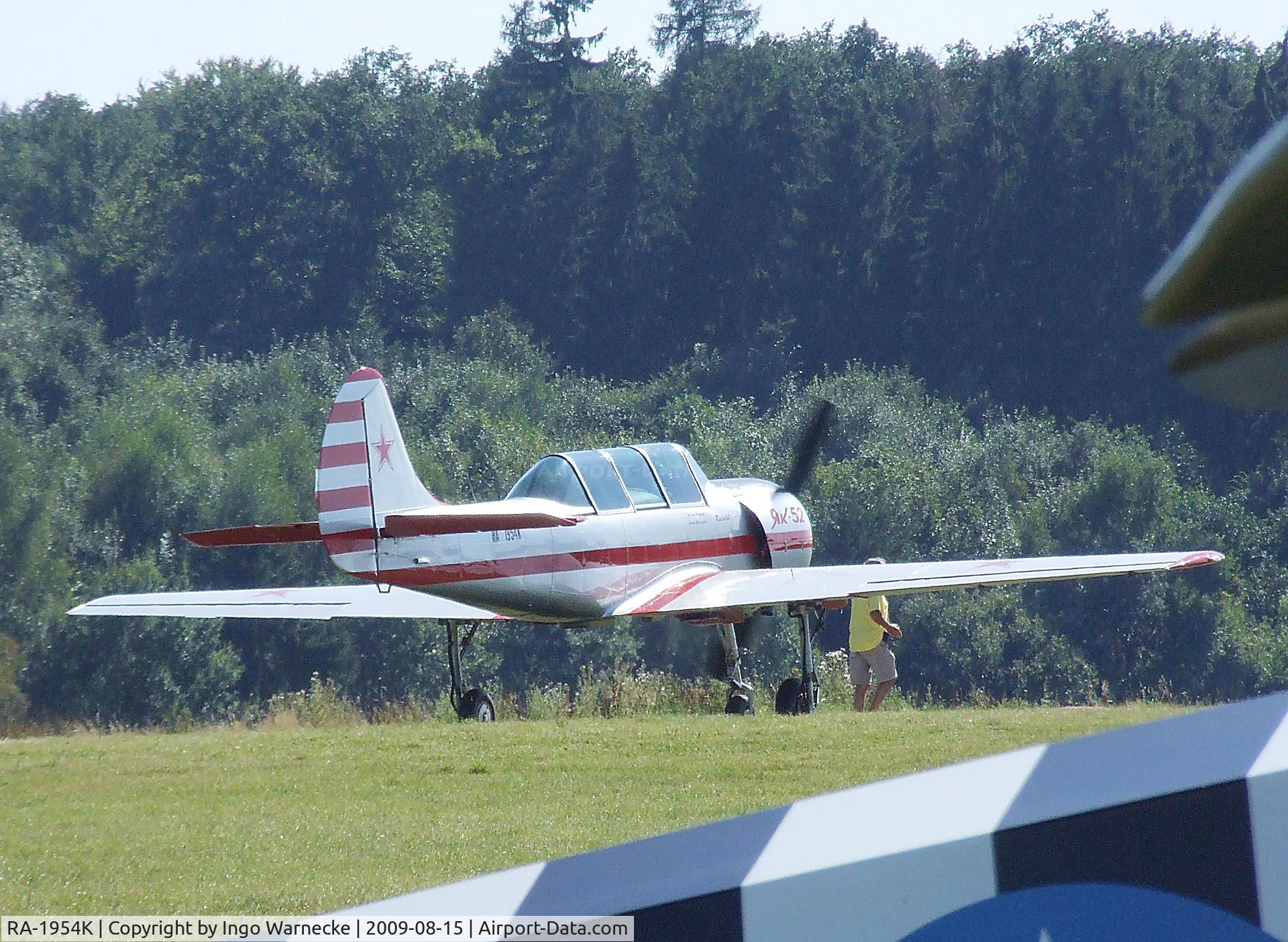 RA-1954K, 1987 Yakovlev Yak-52 C/N 877714, Yakovlev Yak-52 at the Montabaur airshow 2009
