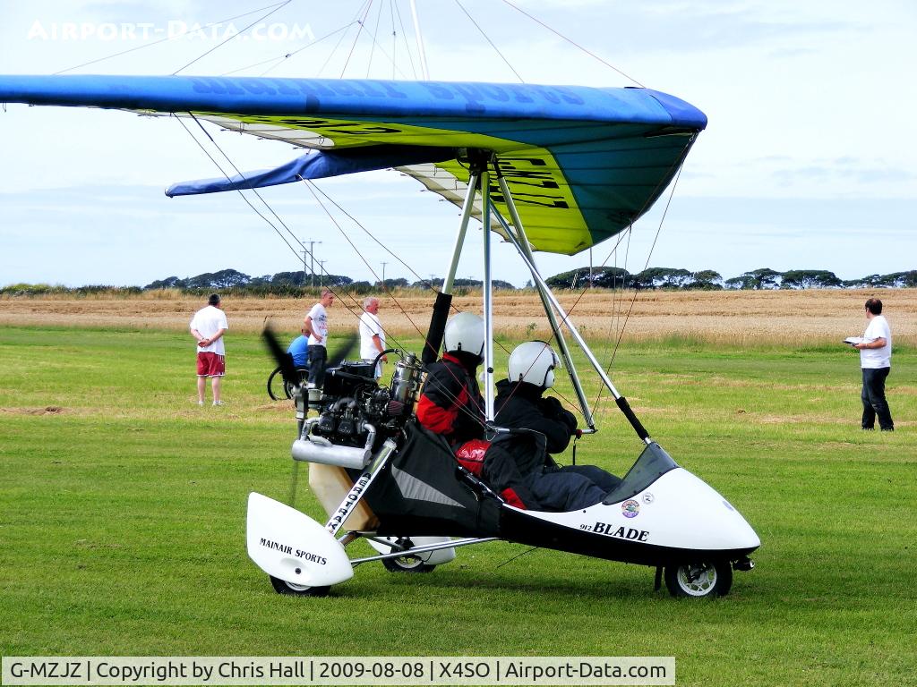 G-MZJZ, 1997 Mainair Blade 912 C/N 1121-0597-7-W924, Ince Blundell Micro light flyin