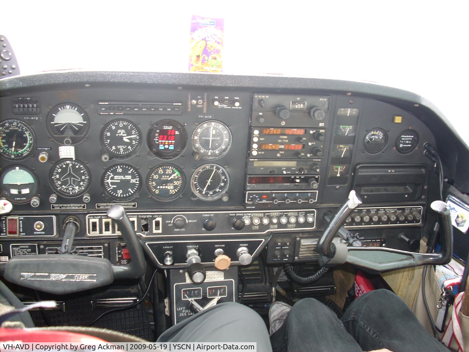 VH-AVD, 1979 American Aviation AA-5B Traveler C/N AA5B-1213, Instrument Panel