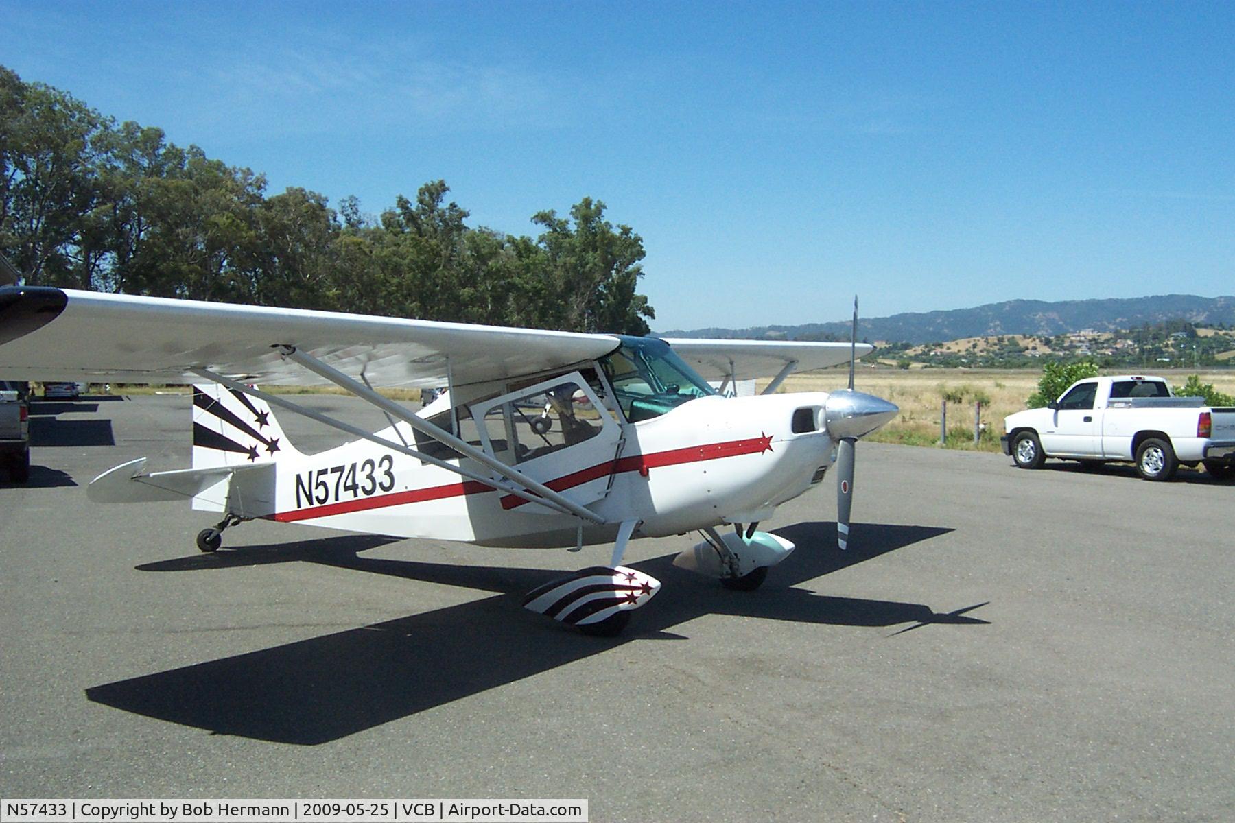 N57433, 1973 Bellanca 8KCAB Decathlon C/N 88-73, Pre-Flight at VCB