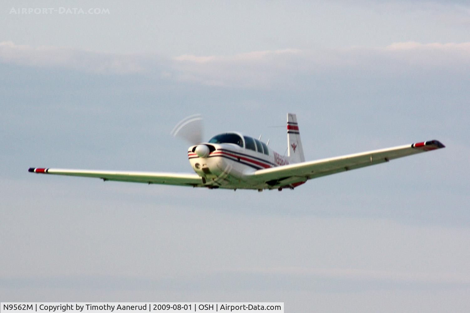 N9562M, 1966 Mooney M20F Executive C/N 670139, 1966 Mooney M20F, c/n: 670139