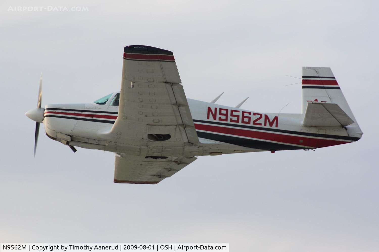N9562M, 1966 Mooney M20F Executive C/N 670139, 1966 Mooney M20F, c/n: 670139