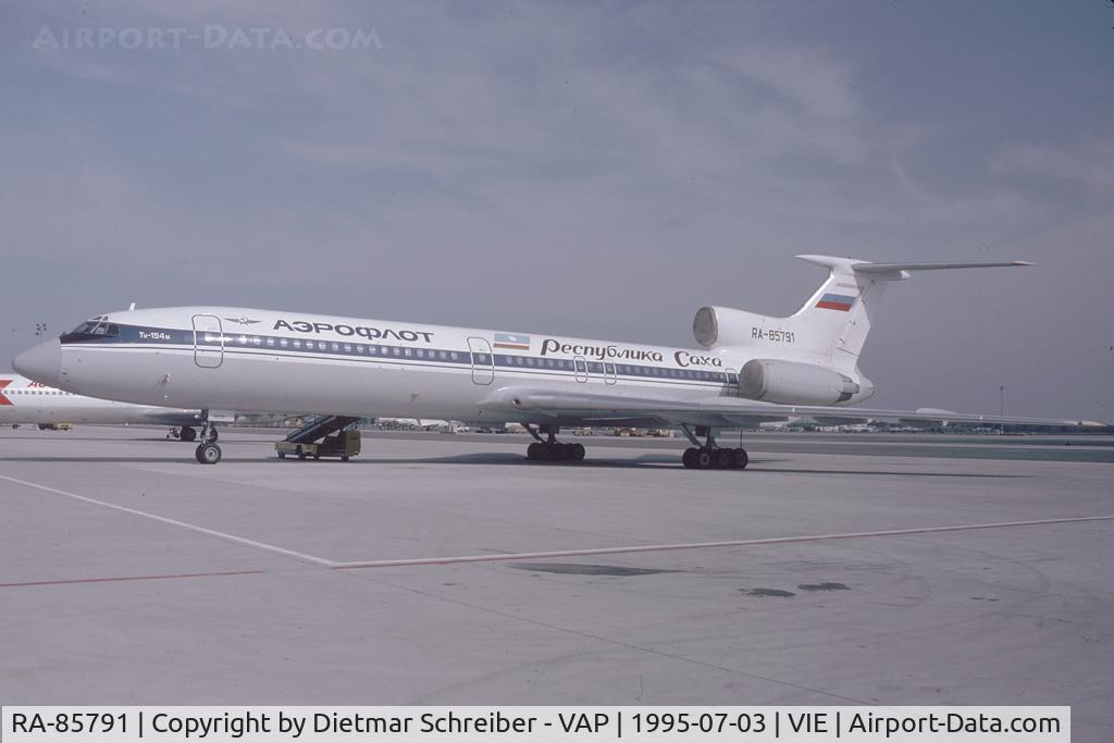 RA-85791, 1993 Tupolev Tu-154M C/N 93A975, Avialinii Sacha Tupolev 154