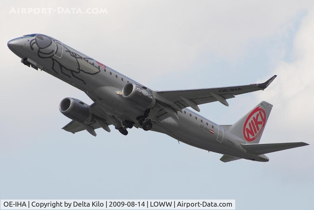 OE-IHA, 2009 Embraer 190LR (ERJ-190-100LR) C/N 19000285, NIKI