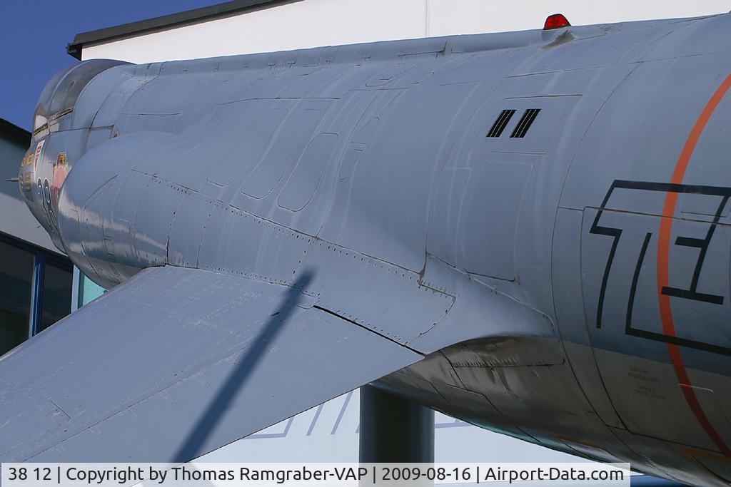 38 12, 1972 McDonnell Douglas F-4F Phantom II C/N 4640, Lockheed F104 Starfighter