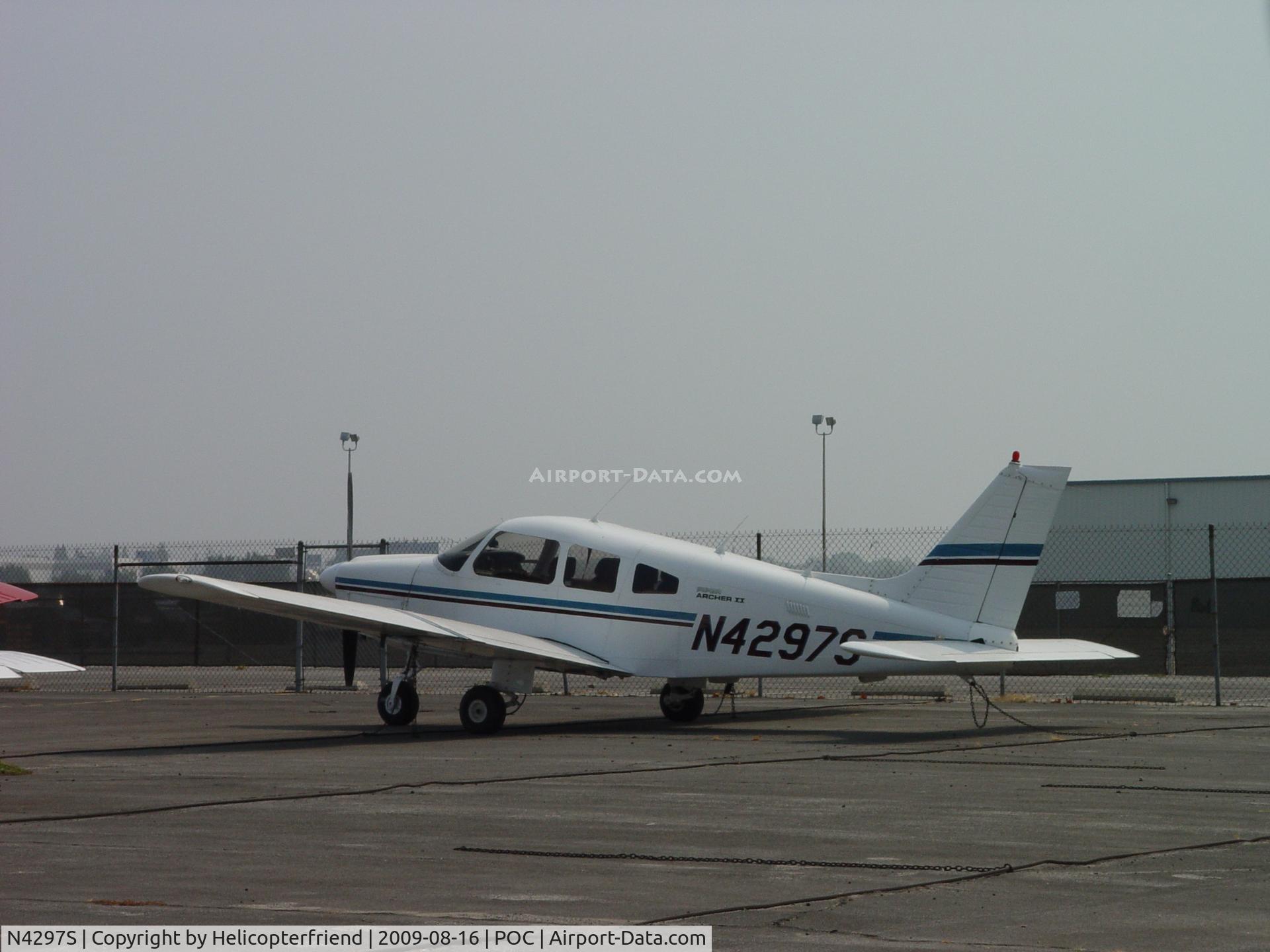 N4297S, 1983 Piper PA-28-181 C/N 28-8390045, Parked at Brackett