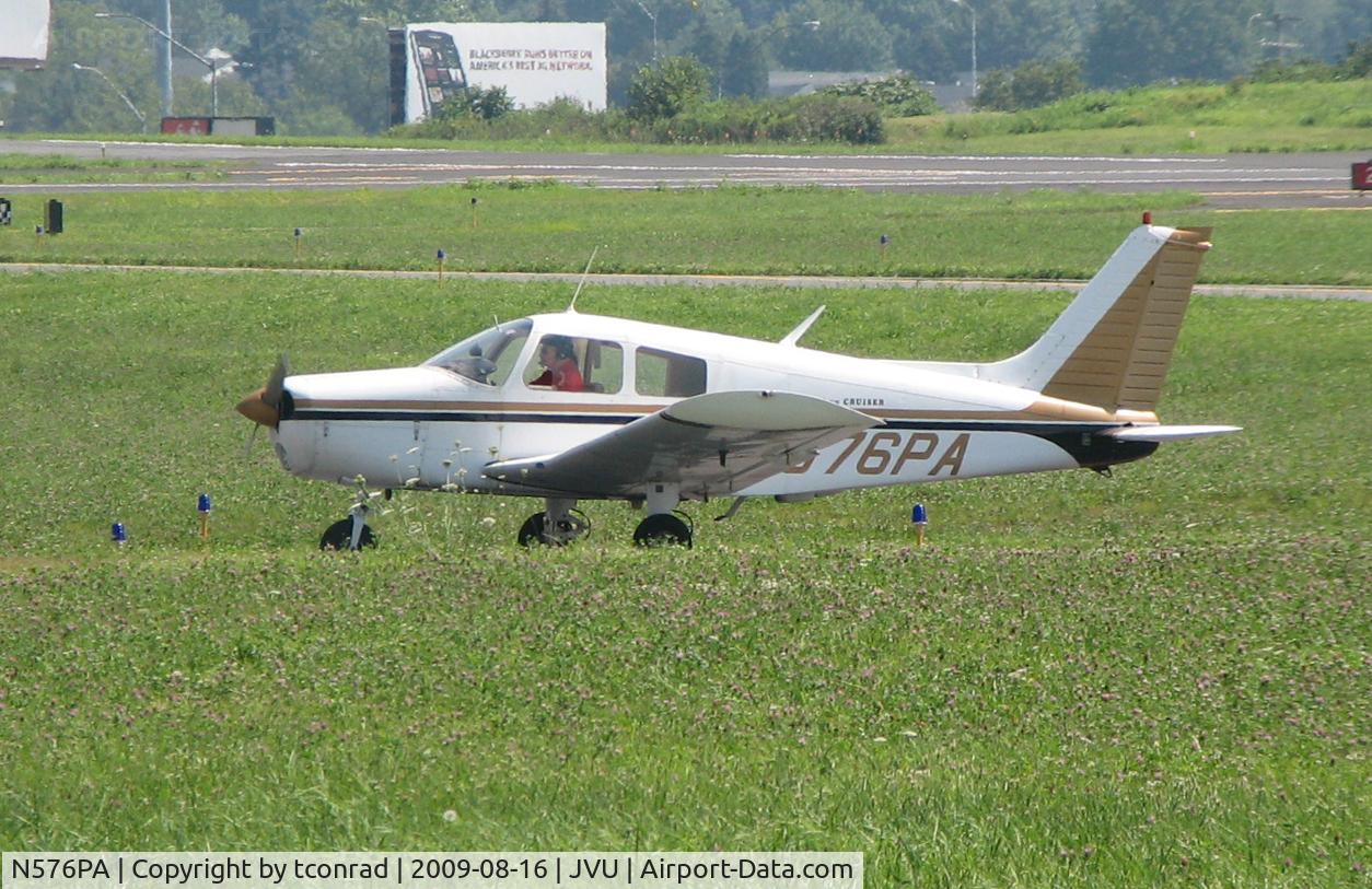 N576PA, 1975 Piper PA-28-140 C/N 28-7525331, at Queen City