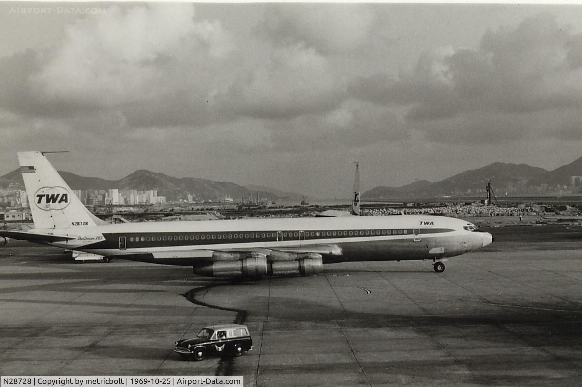 N28728, 1968 Boeing 707-331B C/N 19573, At HKG Kai Tak