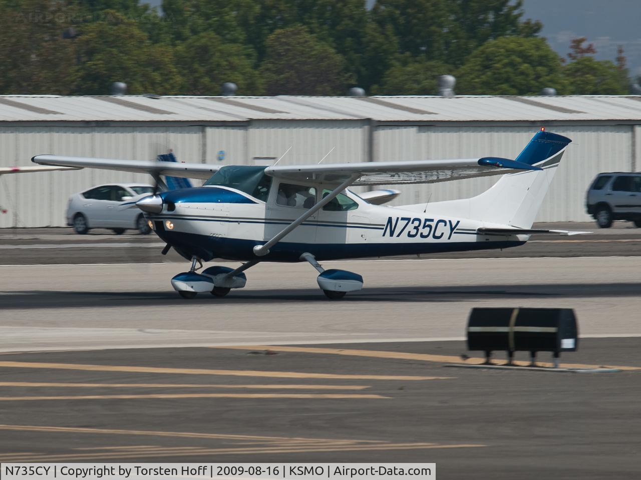 N735CY, 1976 Cessna 182Q Skylane C/N 18265330, N735CY departing from RWY 21