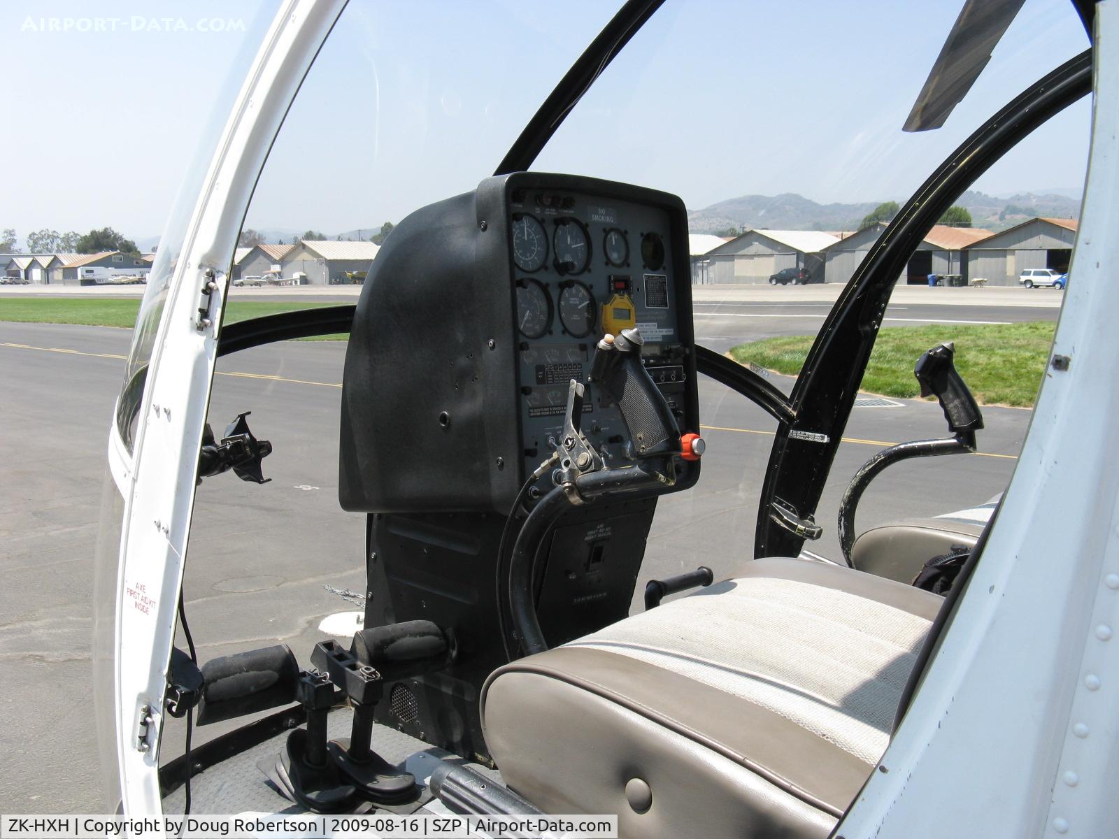 ZK-HXH, Schweizer 269C C/N S-1486, Schweizer 300C (269C), Lycoming HIO-360-D1A derated from 225 Hp to 190 Hp, instrument panel
