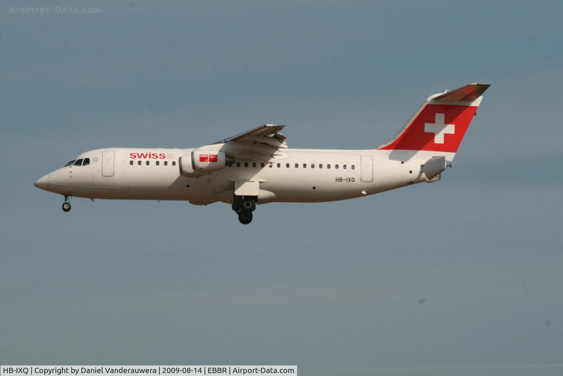 HB-IXQ, 1996 British Aerospace Avro 146-RJ100 C/N E3282, arrival of flight LX778 to rwy 25L