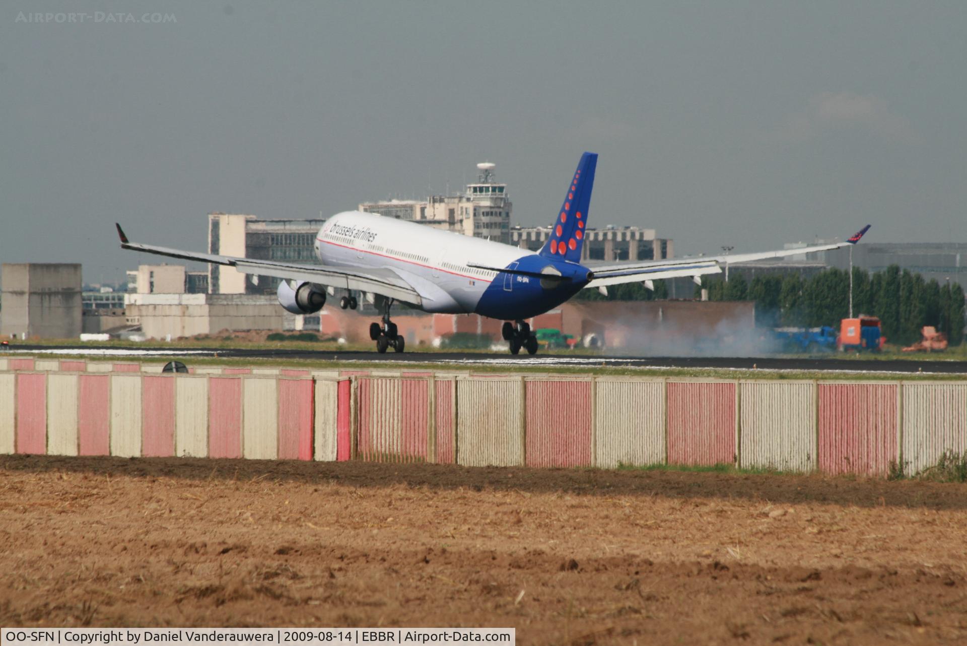 OO-SFN, 1993 Airbus A330-301 C/N 037, Flight SN1206 just landed on RWY 25L