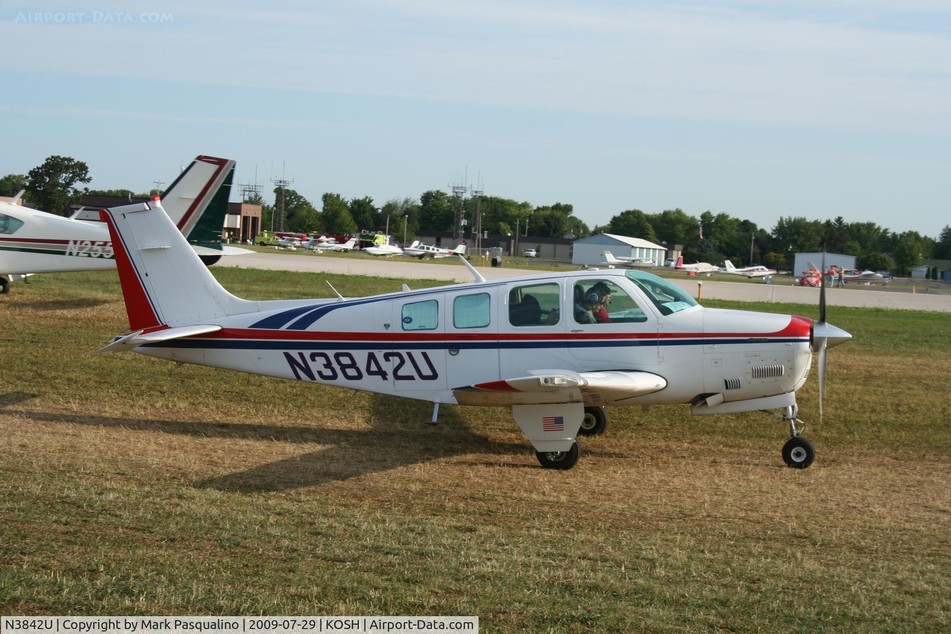 N3842U, 1981 Beech A36 Bonanza 36 C/N E-1824, Beech A36
