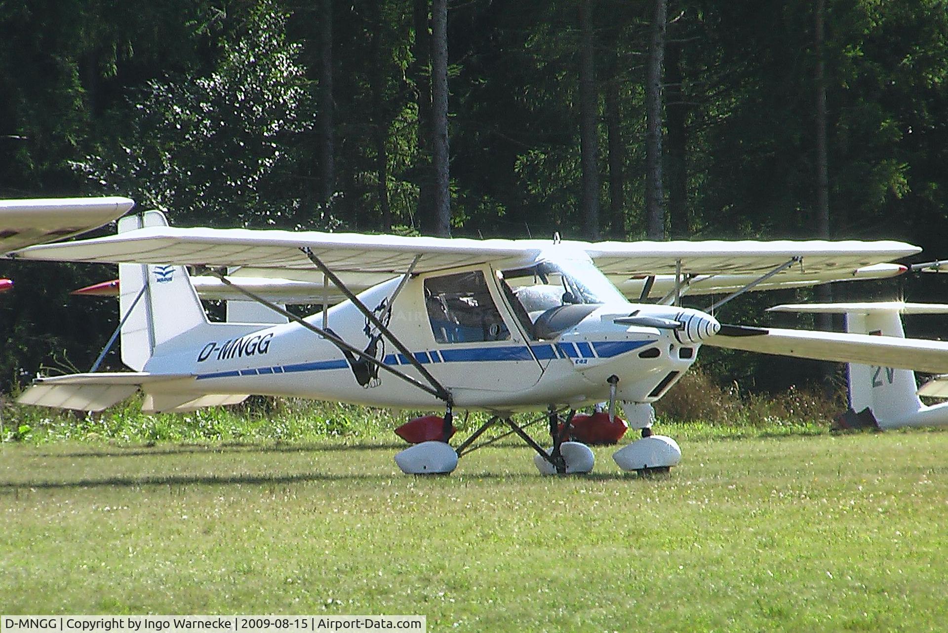 D-MNGG, Comco Ikarus C42 C/N Not found D-MNGG, Comco Ikarus C42 at the Montabaur airshow 2009