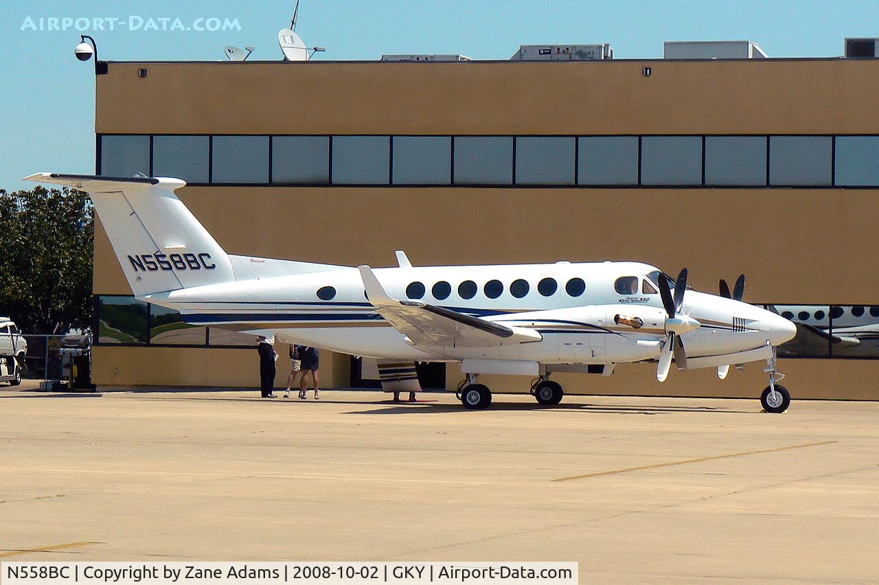 N558BC, 1998 Raytheon Aircraft Company B300 C/N FL-223, At Arlington Municipal