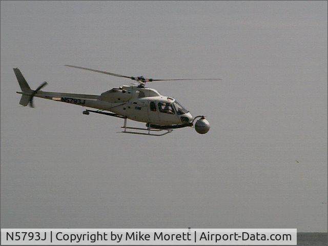 N5793J, 1982 Aerospatiale AS-355F-1 Ecureuil 2 C/N 5139, Flew very low and slow...several passes over Tybee Island and surrounding area