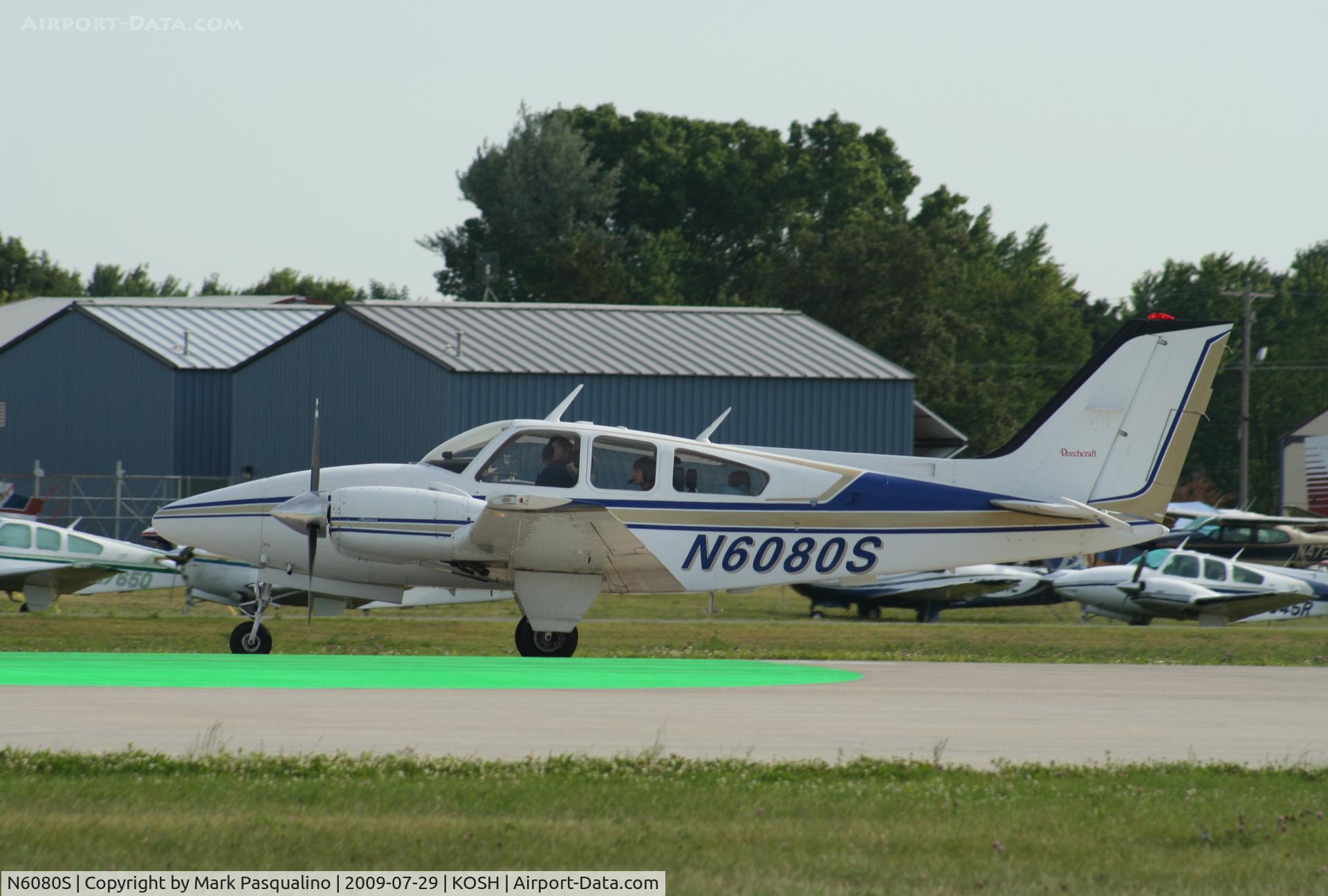 N6080S, 1975 Beech E-55 Baron C/N TE-1067, Beech E55