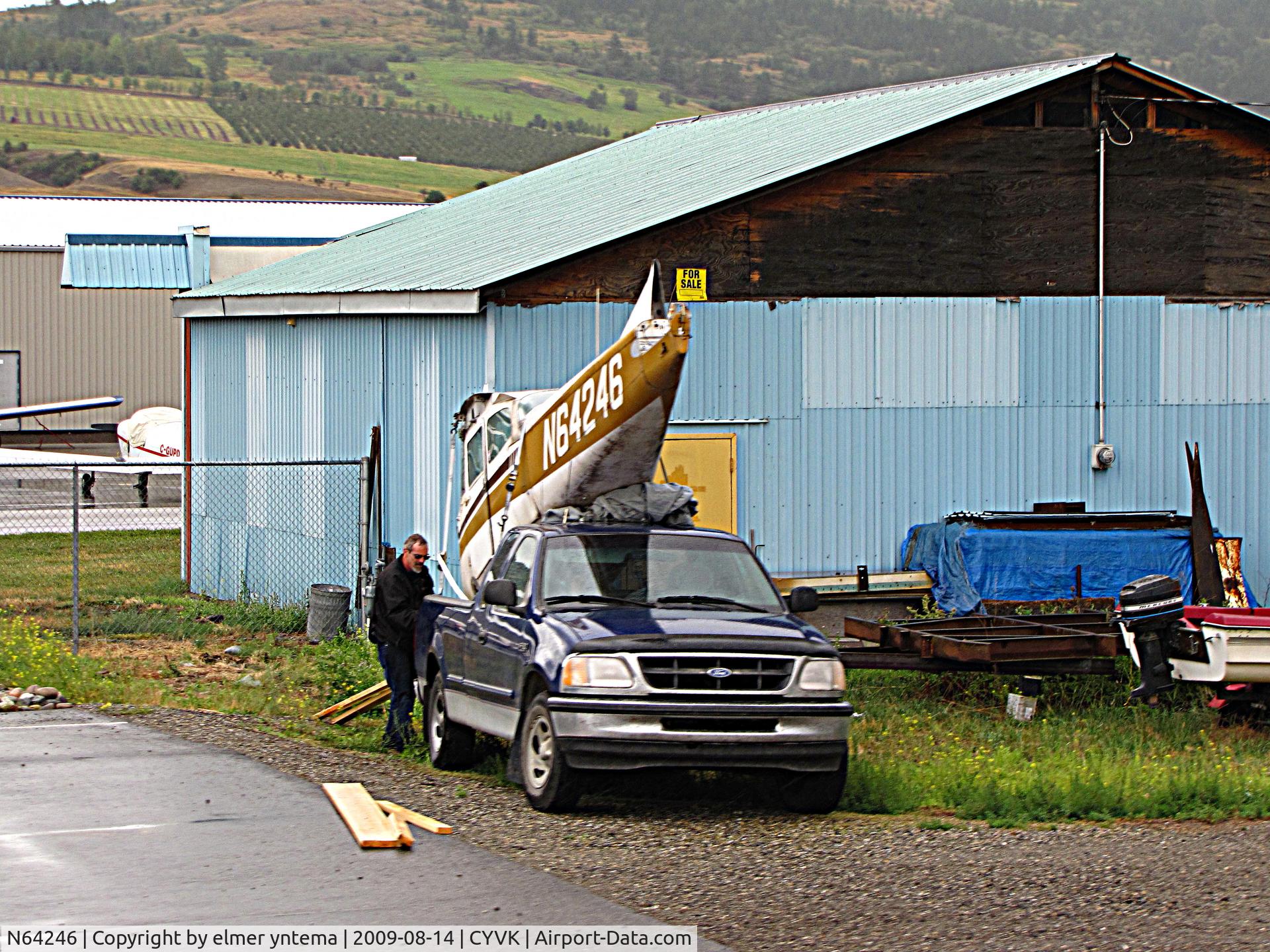 N64246, 1975 Cessna 172M C/N 17265120, loaded on a pick up truck at vernon, bc