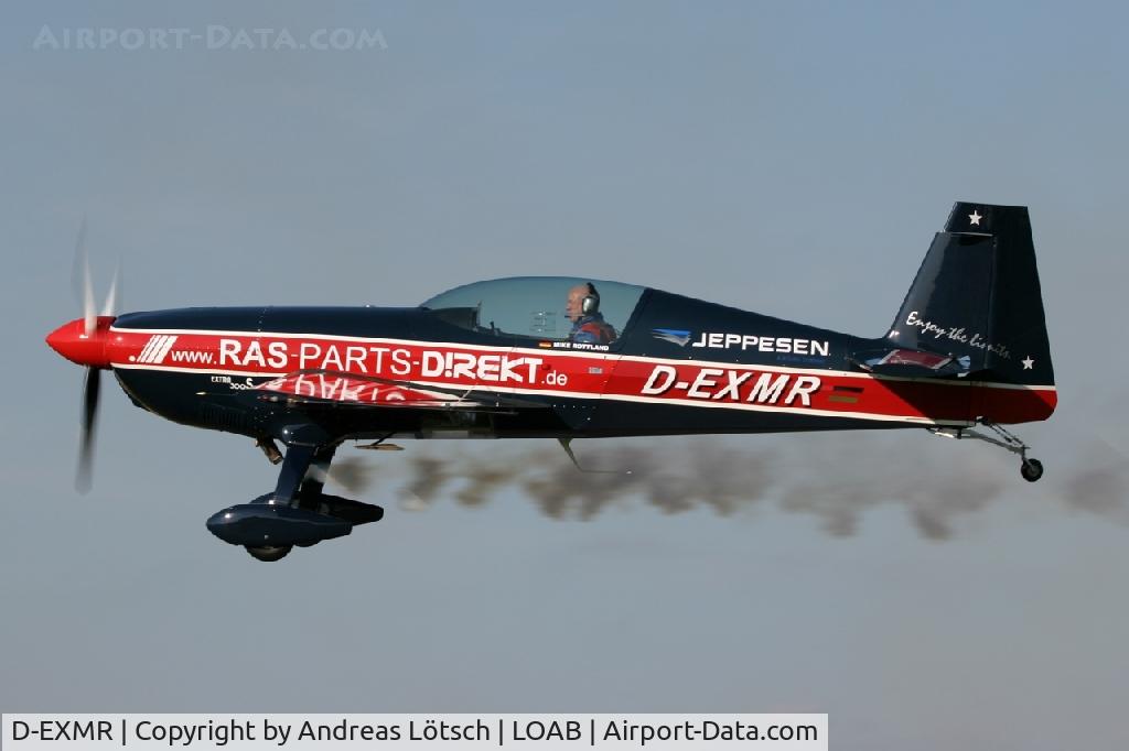 D-EXMR, 1992 Extra EA-300S C/N 002, Extra 300S at Airshow09 / Dobersberg