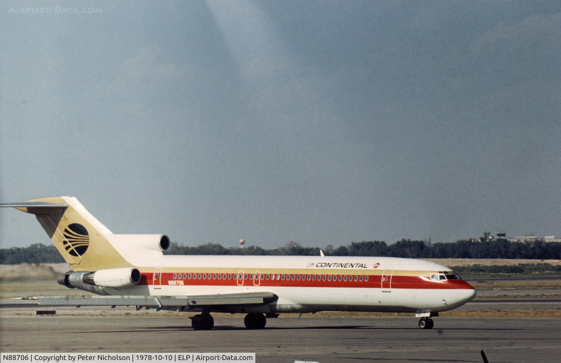 N88706, 1968 Boeing 727-224 C/N 19797, Boeing 727-224 of Continental Airlines at El Paso in October 1978.