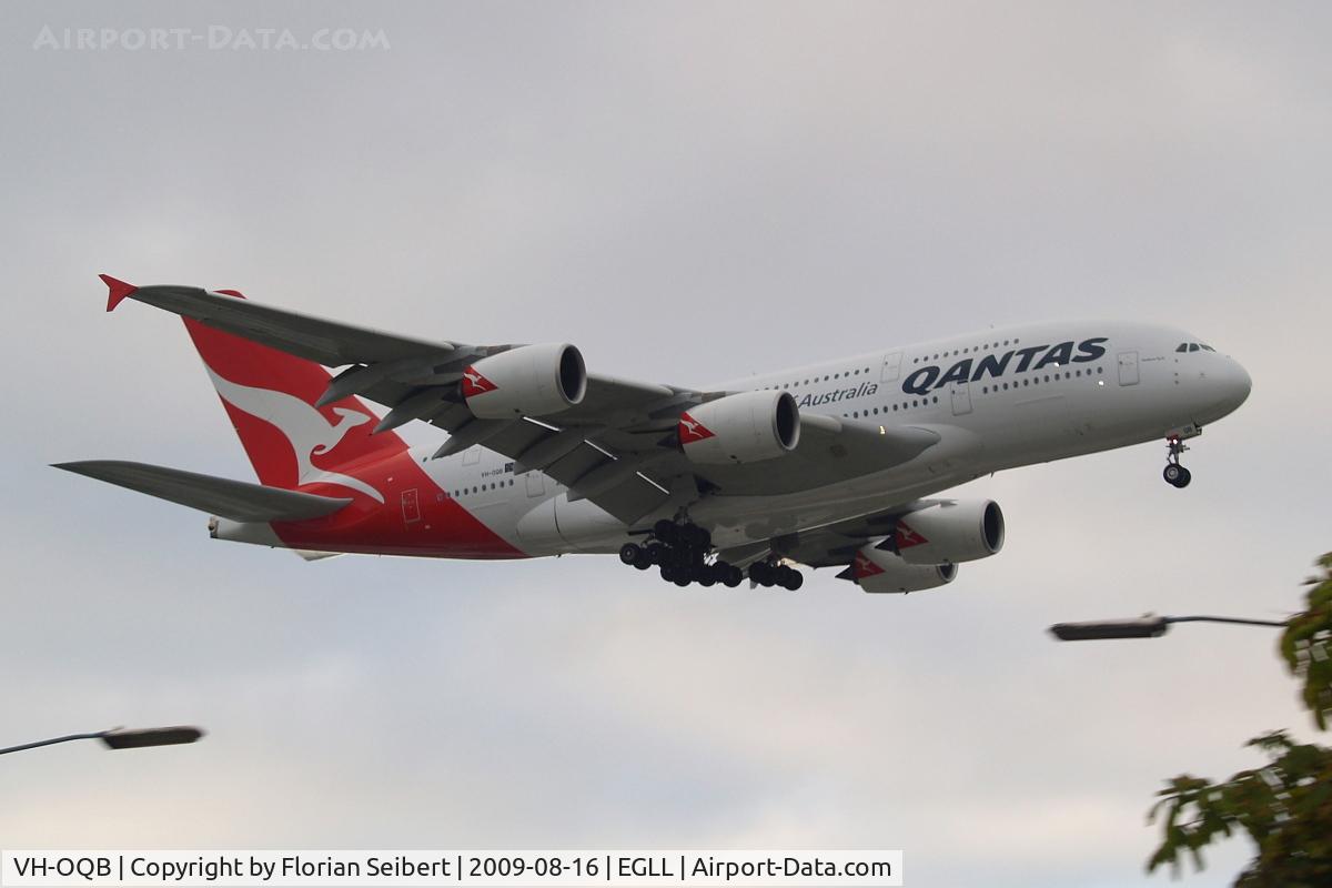 VH-OQB, 2008 Airbus A380-842 C/N 015, Short final rwy 27L