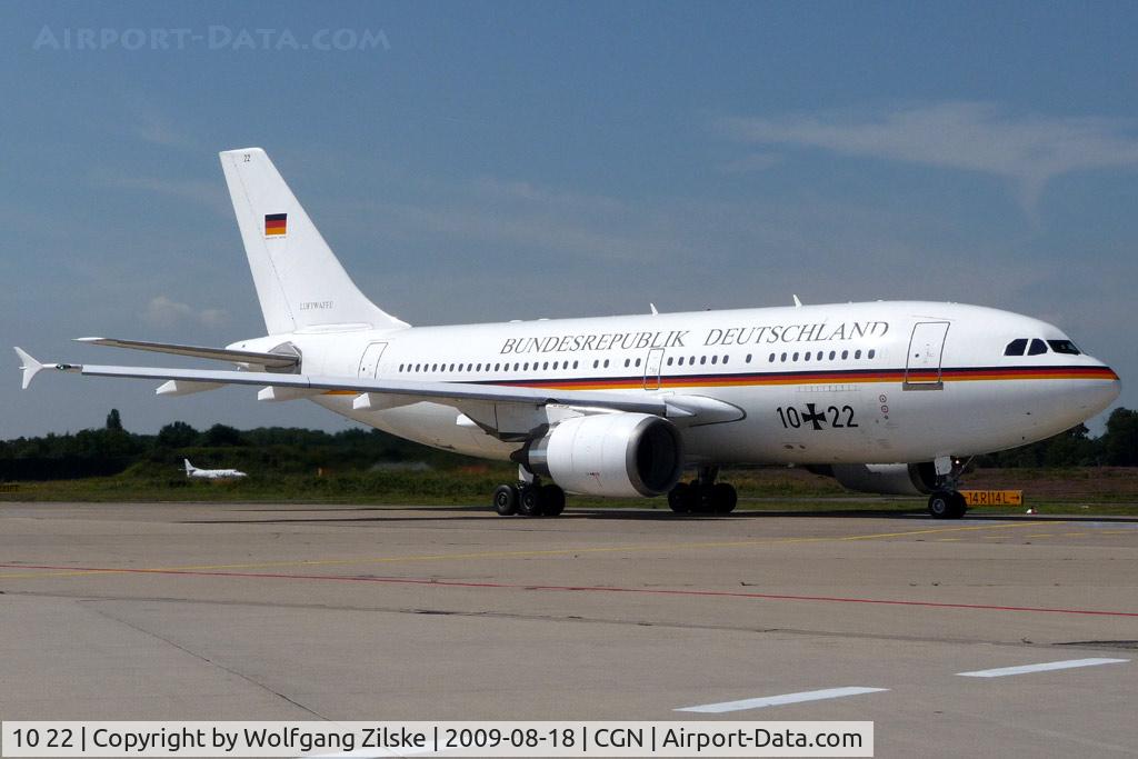 10 22, 1989 Airbus A310-304 C/N 499, visitor