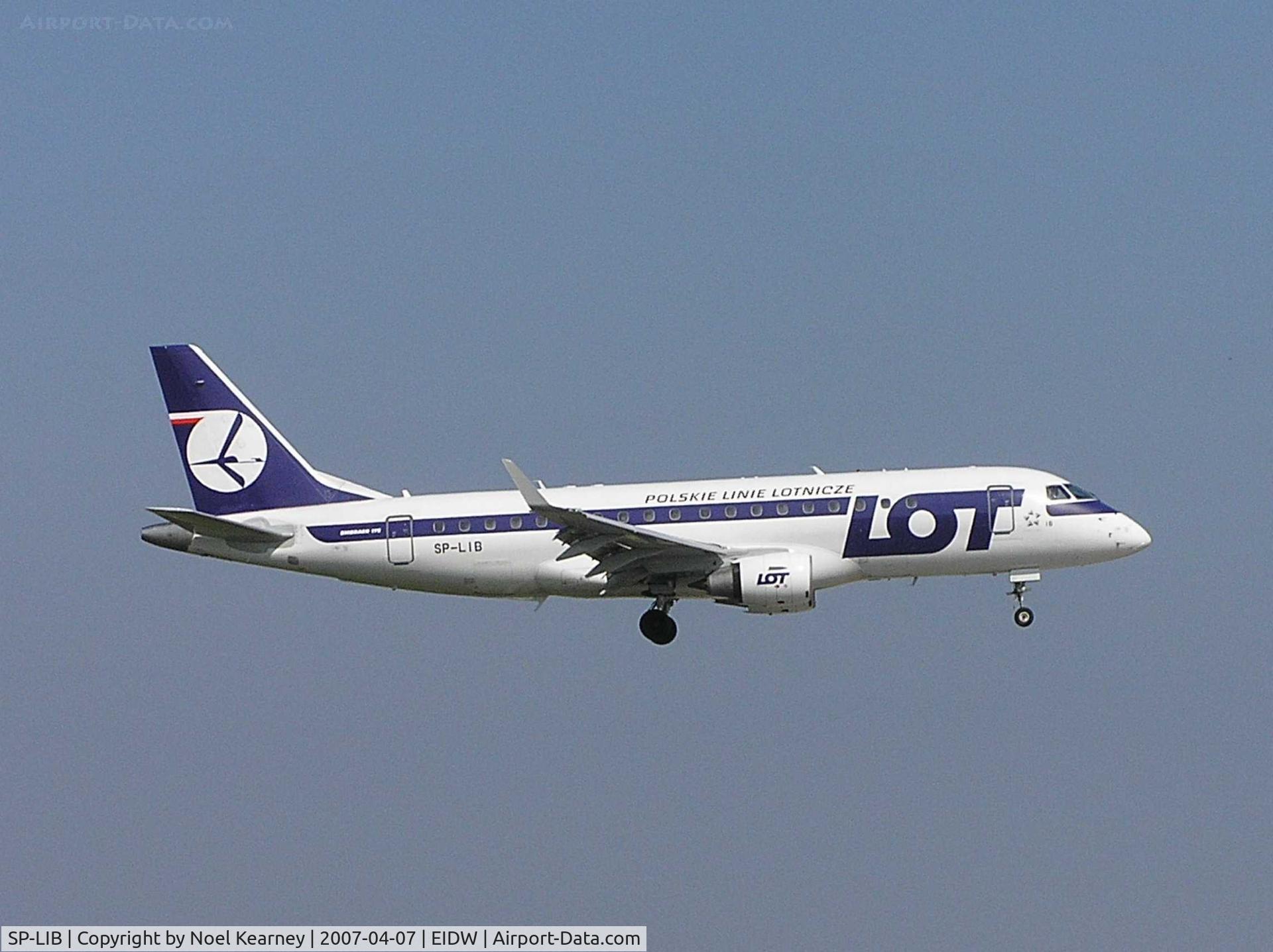 SP-LIB, 2006 Embraer 175STD (ERJ-170-200STD) C/N 17000132, Landing Rwy 10