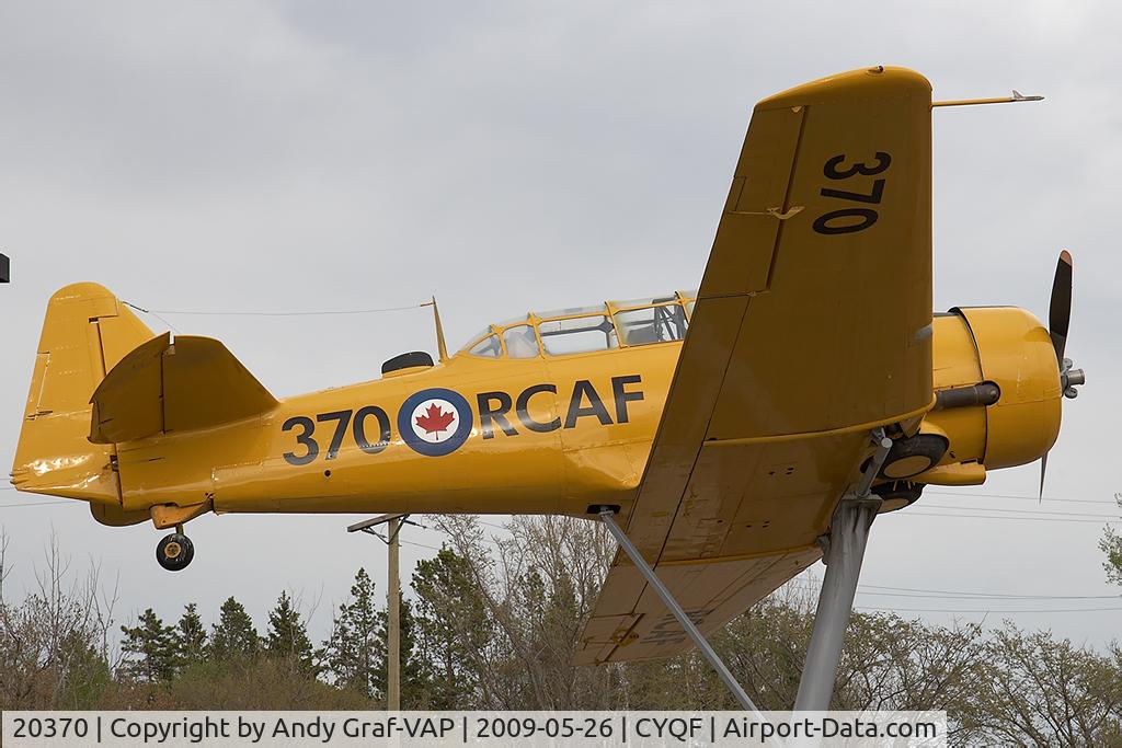 20370, 1952 Canadian Car & Foundry T-6J Harvard Mk.4 C/N CCF4-161, Canada - Air Force Canadian Car and Foundry Harvard IV