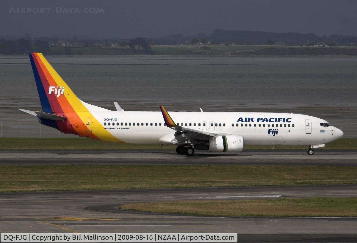 DQ-FJG, 1999 Boeing 737-8X2 C/N 29968, That rain is ready to come again :(