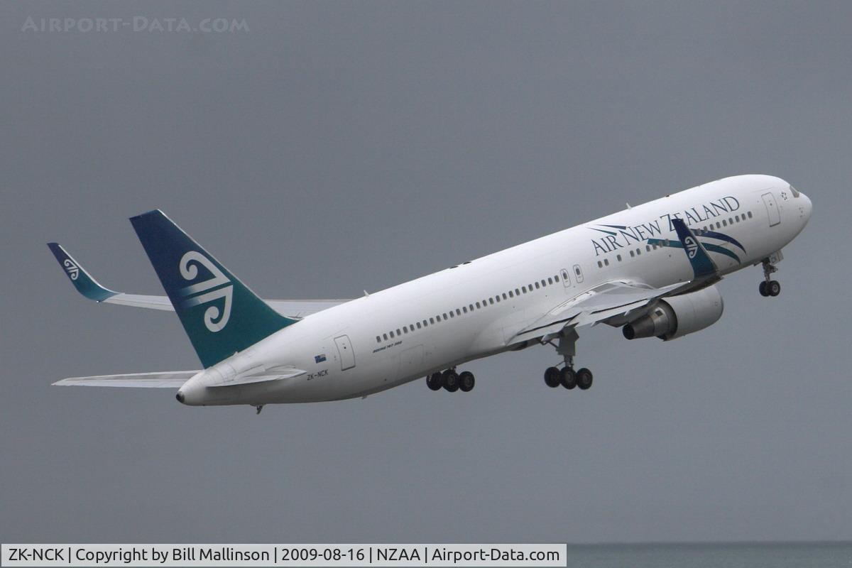 ZK-NCK, 1997 Boeing 767-319/ER C/N 26971, into the dark grey yonder