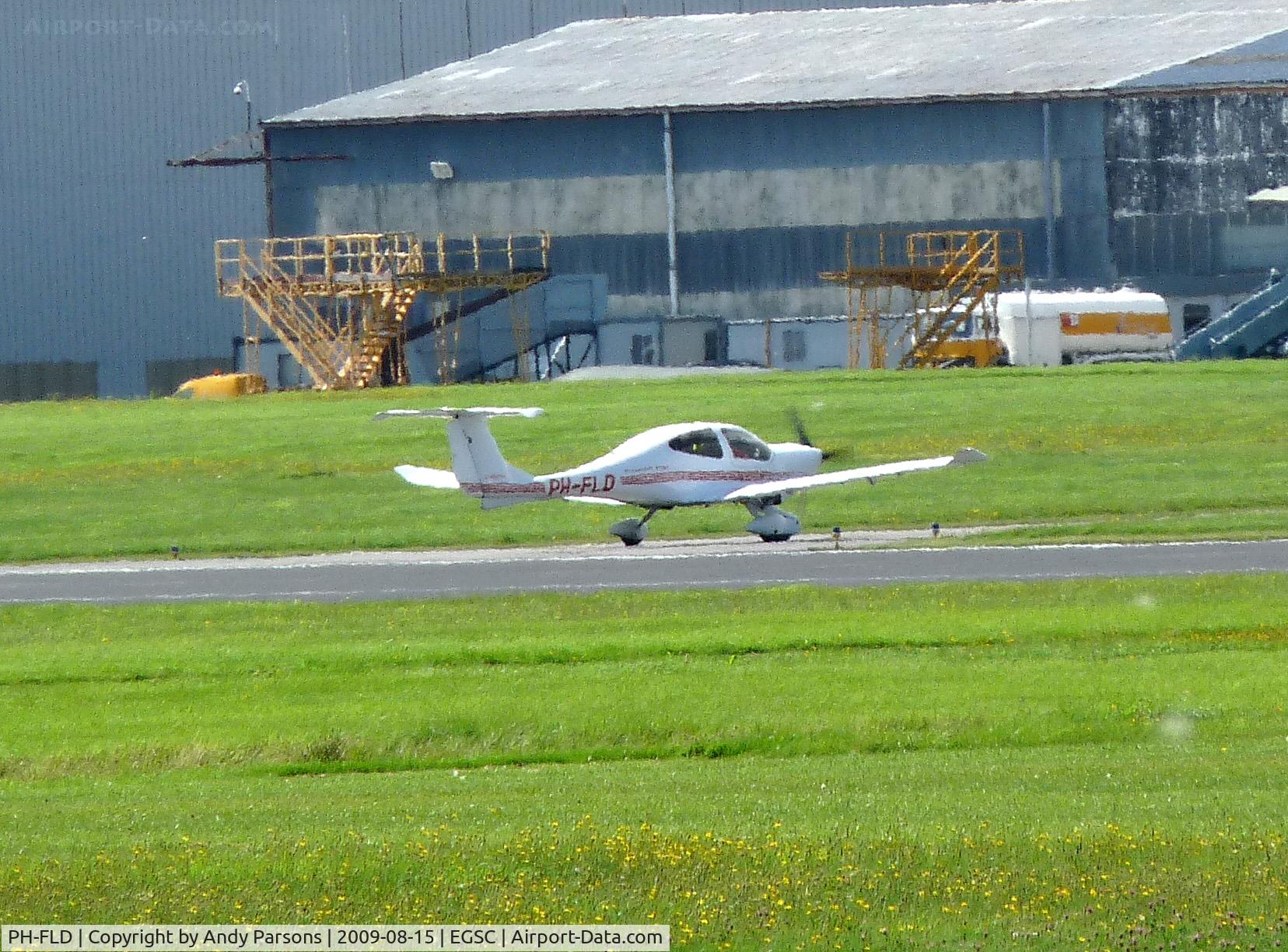 PH-FLD, 2006 Diamond DA-40D Diamond Star C/N D4.168, Sorry about long lens and heat haze