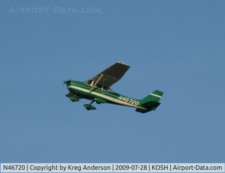N46720, 1968 Cessna 172K Skyhawk C/N 17257451, EAA Airventure 2009